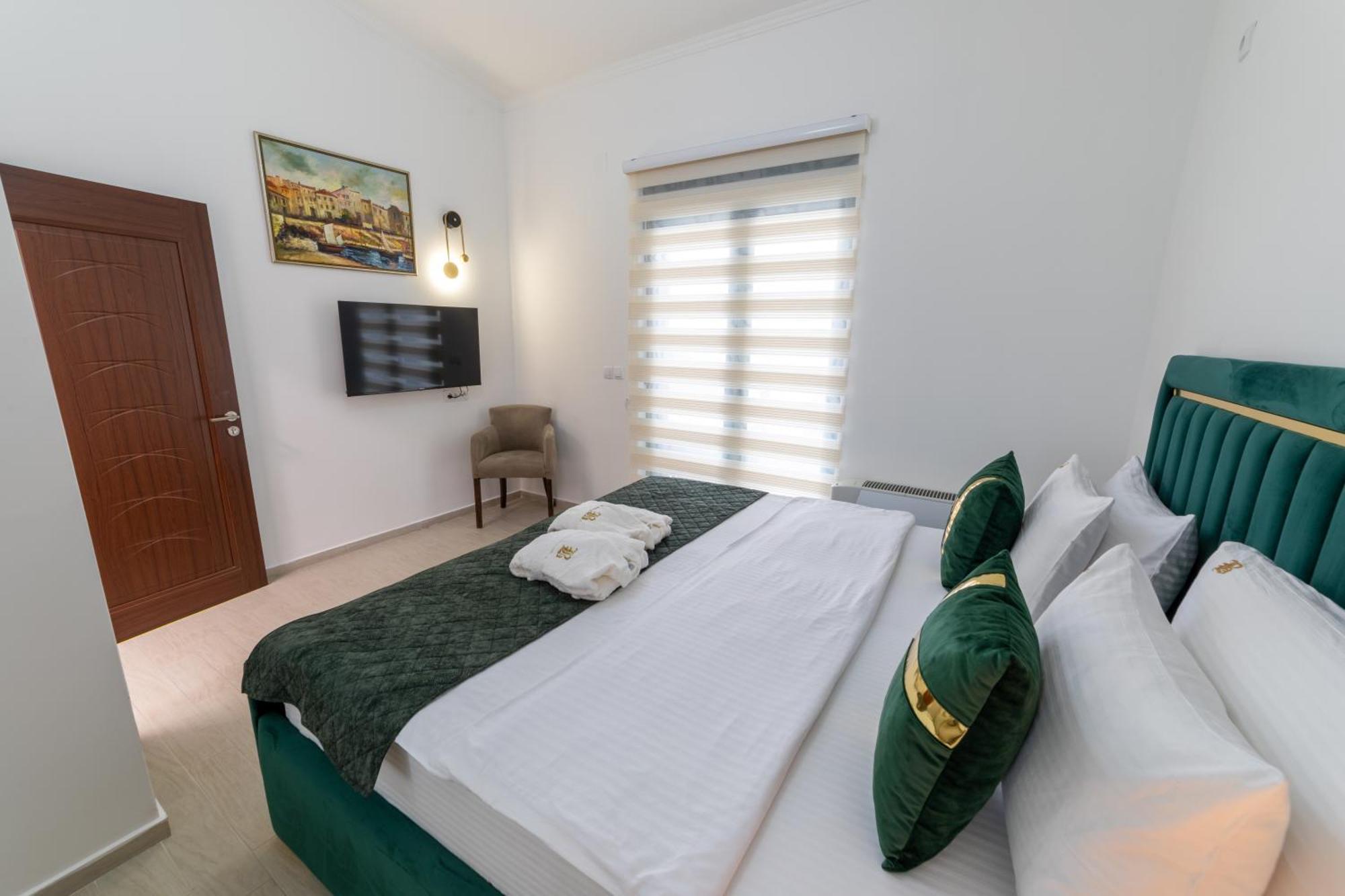 Barjaktar - Luxury Suites & Spa อุลซิน ภายนอก รูปภาพ