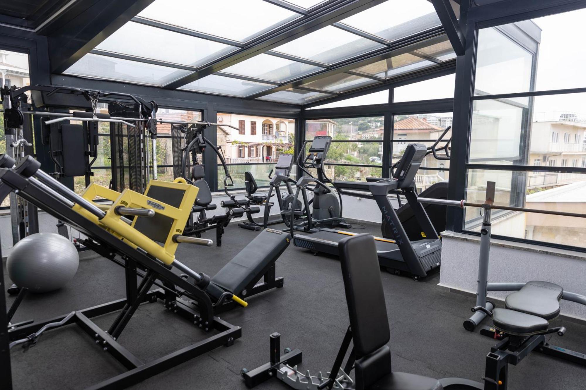 Barjaktar - Luxury Suites & Spa อุลซิน ภายนอก รูปภาพ